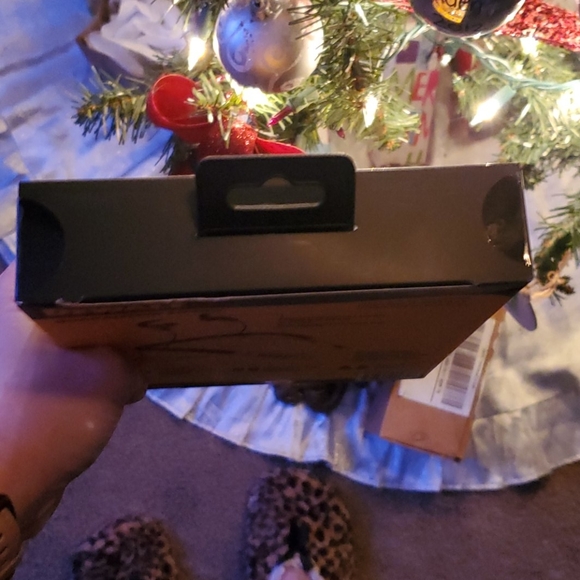 Dewalt job site wireless Bluetooth earphones - Picture 3 of 3